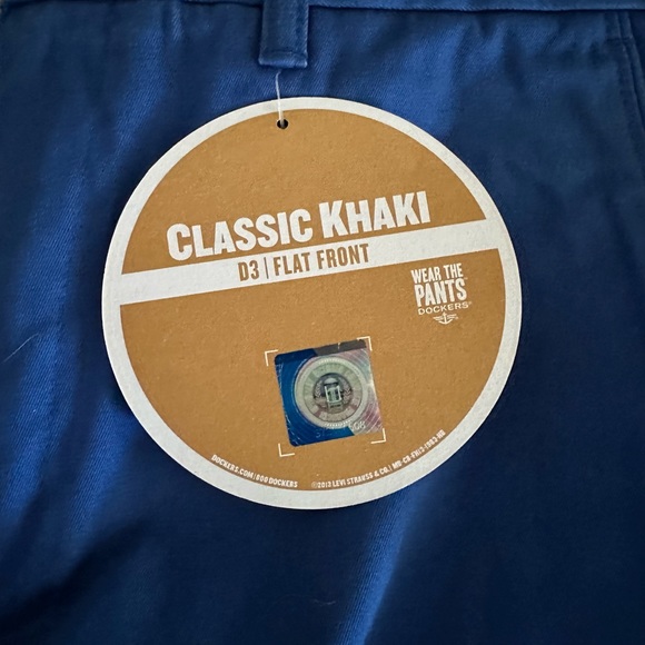 NWT University of Kentucky Dockers Blue Khakis - Picture 2 of 6